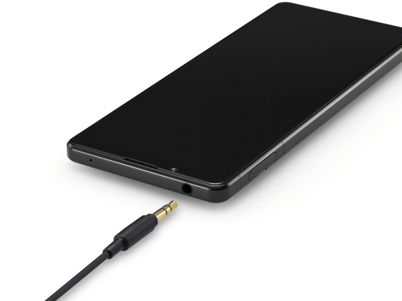 [24/02/2020] An alle Geräte mit 3,5mm-Buchse, so wie bei diesem Sony-Smartphone, &nbsp;kann man alle Lautsprecher oder Kopfhörer anschließen, die einen 3,5m-Klnkenstecker haben ()per Adapter auch 6,35mm-Stecker).