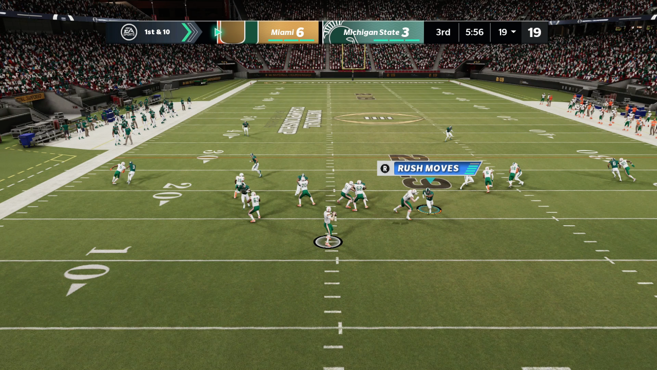 [28/08/2020] Die neue Pass-Rush-Steuerung lässt euch mit dem rechten Stick alle Defensivmanöver eurer Defensive Linemen kontrollieren.