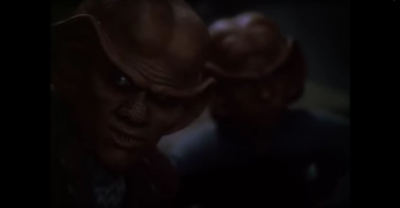 [16/10/2020] Eine interessante Rede: Quark gibt seinem Neffen zu verstehen, dass Menschen extrem gefährlich werden, wenn man ihnen die Dinge nimmt, die ihnen wichtig sind. &nbsp;