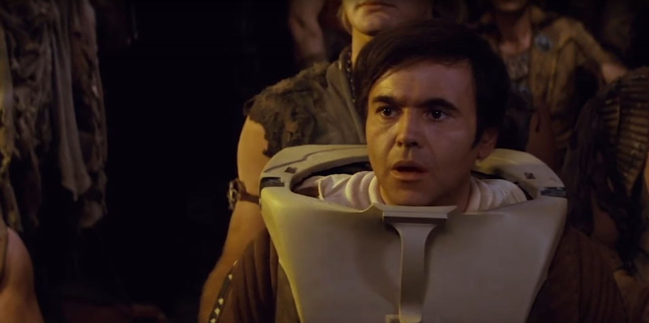 [29/01/2021] Chekovs Gesicht entgleist, als er Khan in „Star Trek: der Film“ augenblicklich erkennt. Dabei ist der Offizier dem Supermenschen nie persönlich begegnet! &nbsp;