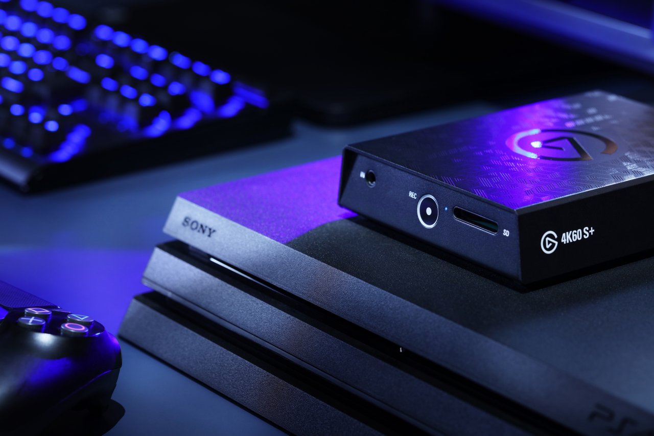 [22/01/2021] Elgato 4K60 S+ auf einer Playstation platziert