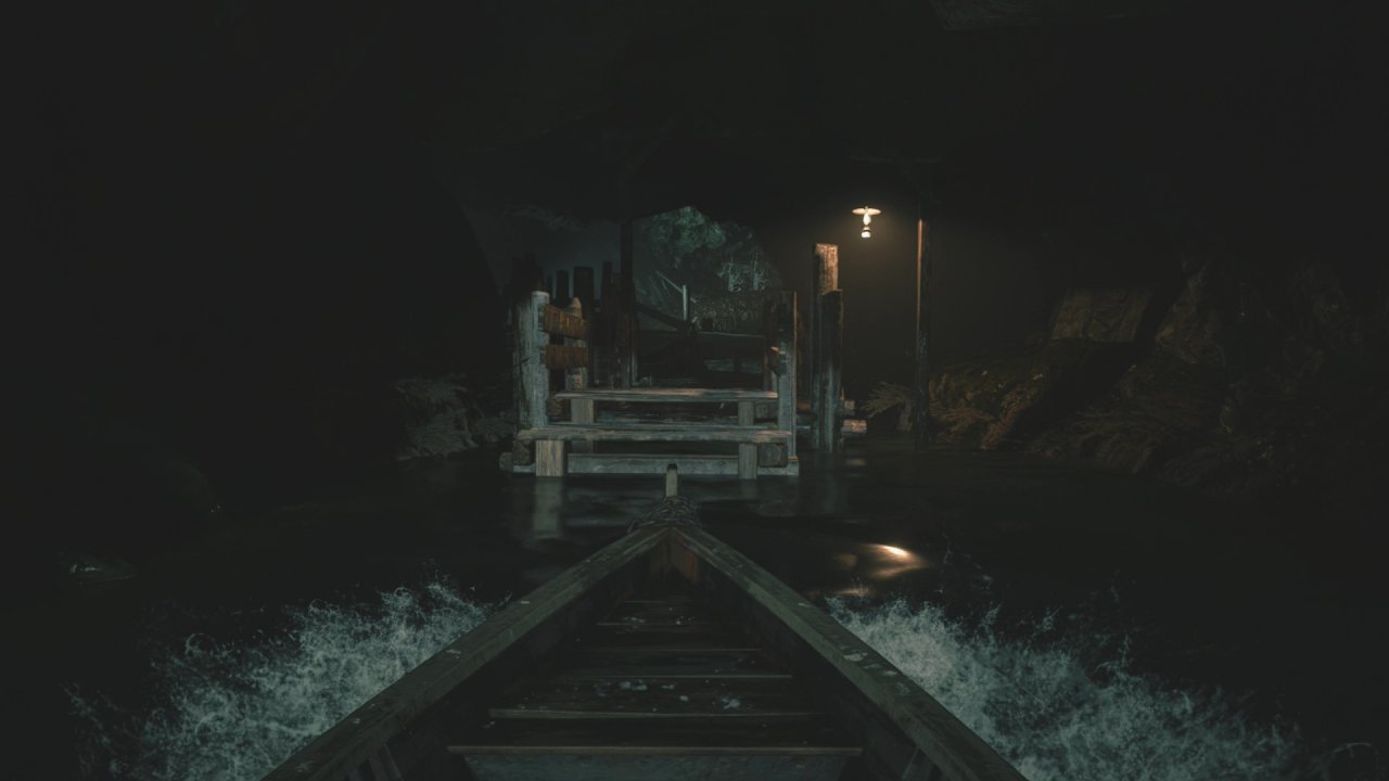 [18/05/2021] Auf Bootstour findet ihr rechterhand eine geheime Höhle.
