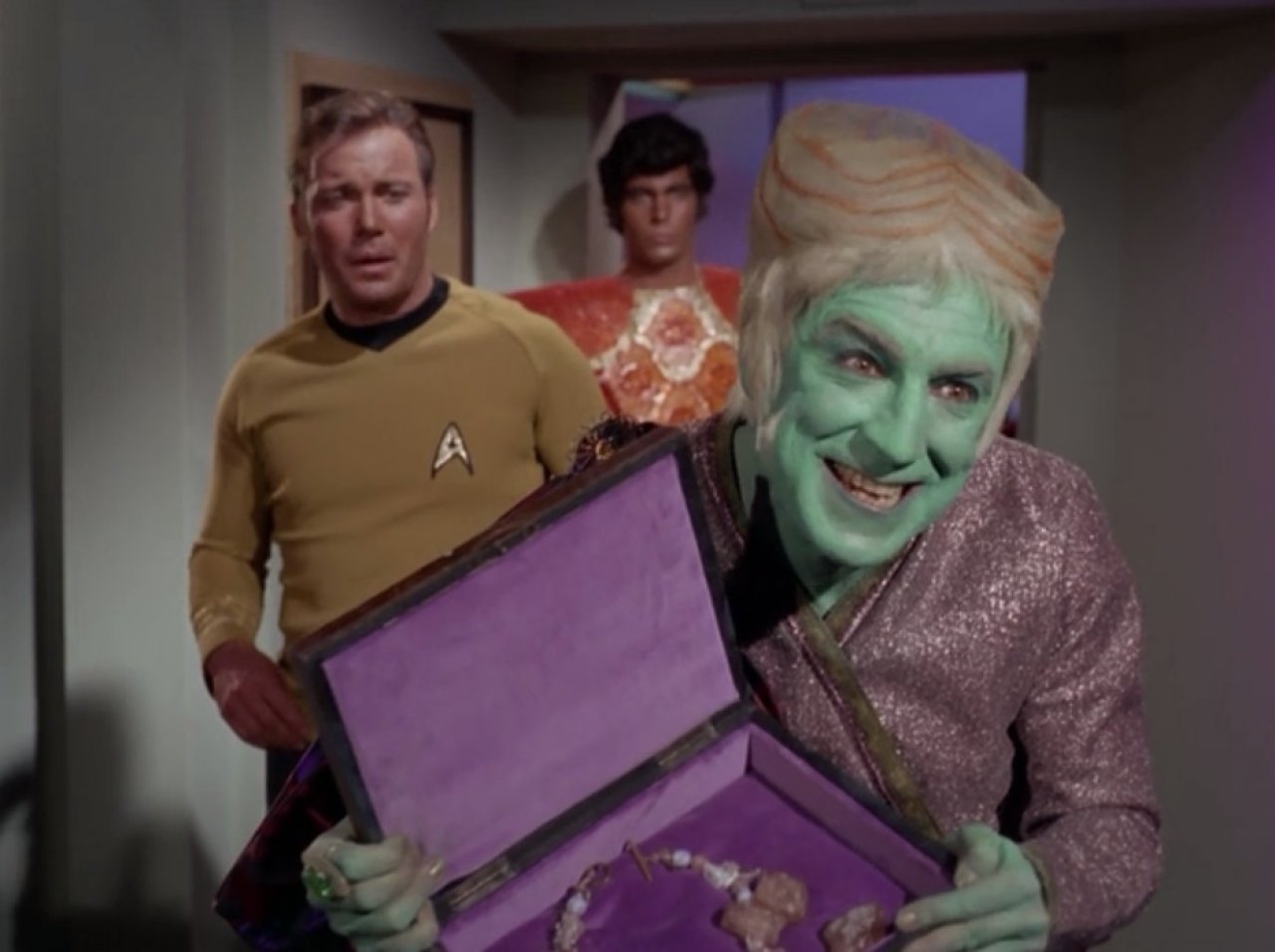 [23/07/2021] Mugatu wäre stolz: Der Troyaner aus der Folge „Brautschiff Enterprise“ würde in der Komödie „Zoolander“ nicht weiter auffallen.