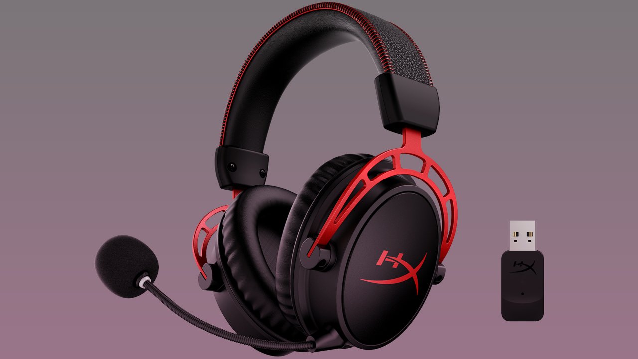[06/01/2022] Bei diesem Wireless-Headset, einem HyperX Cloud Alpha, sorgt ein USB-Stick für die Funkverbindung.