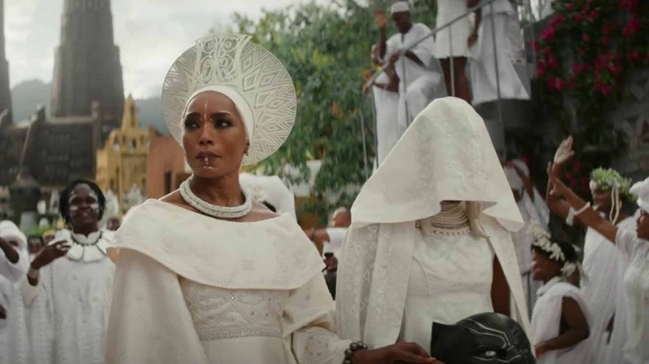 [04/10/2022] Black Panther: Wakanda Forever in der Filmkritik - Der Marvel-König der Phase 4 ist eine Wucht! (20)