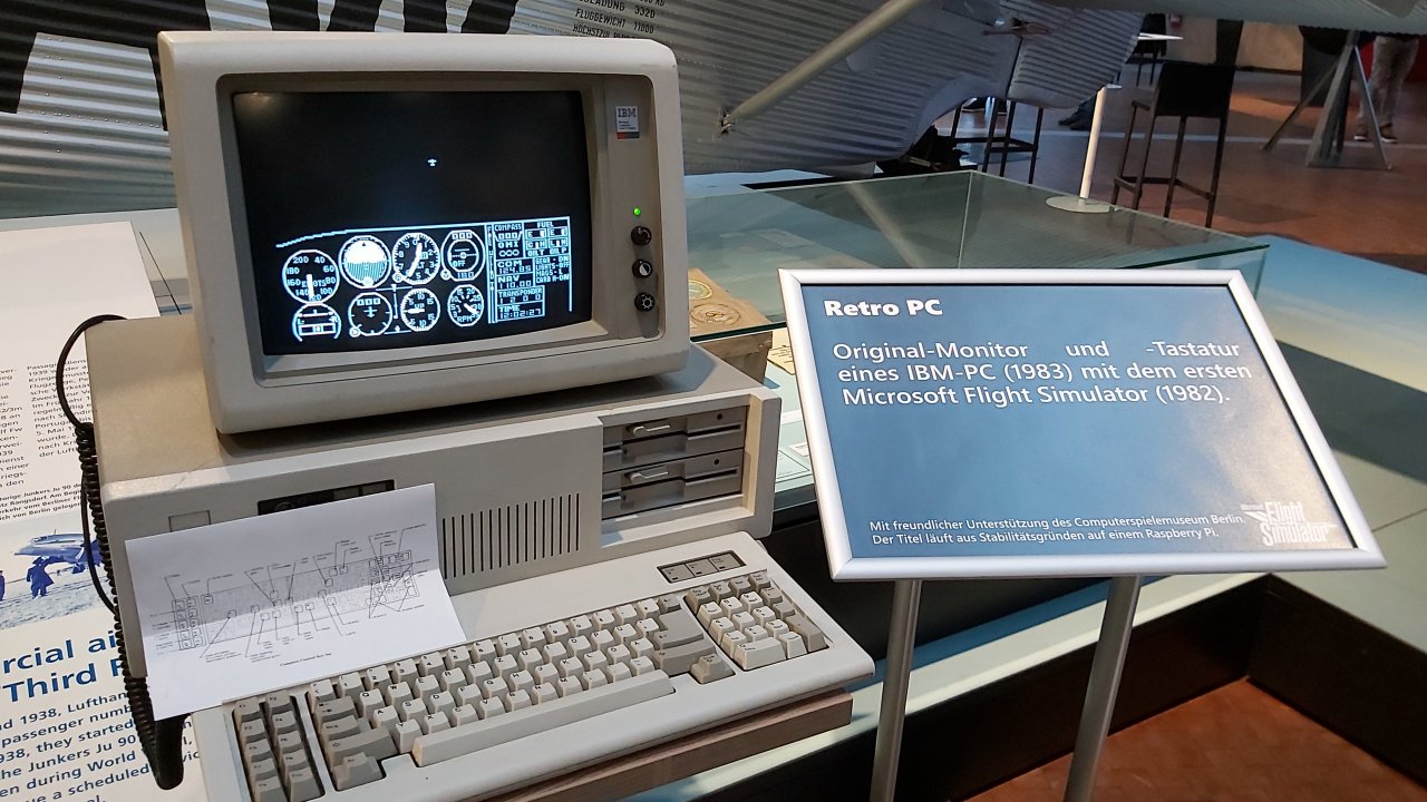 [23/11/2022] Die erste Version des Flugsimulators - auf einem Original-IBM-Rechner von 1983.&nbsp;