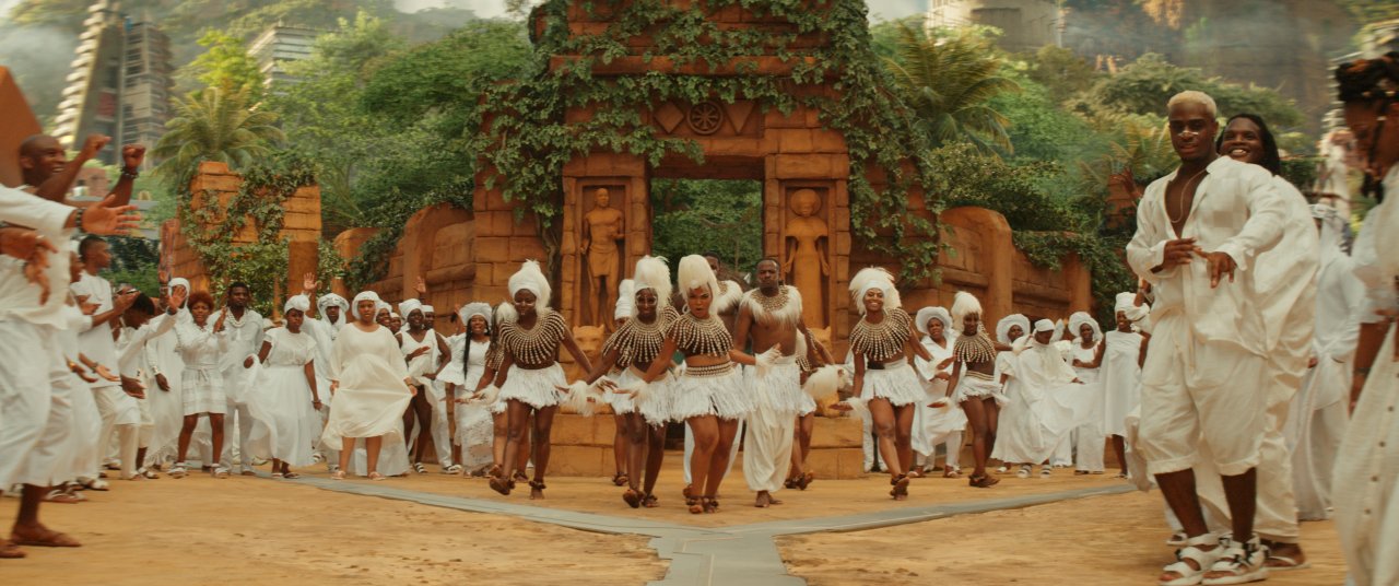 [09/11/2022] Black Panther: Wakanda Forever in der Filmkritik - Der Marvel-König der Phase 4 ist eine Wucht! (1)
