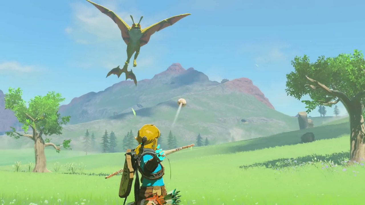 Link schießt mit einem zielsuchenden Pfeil auf ein fliegendes Monster.