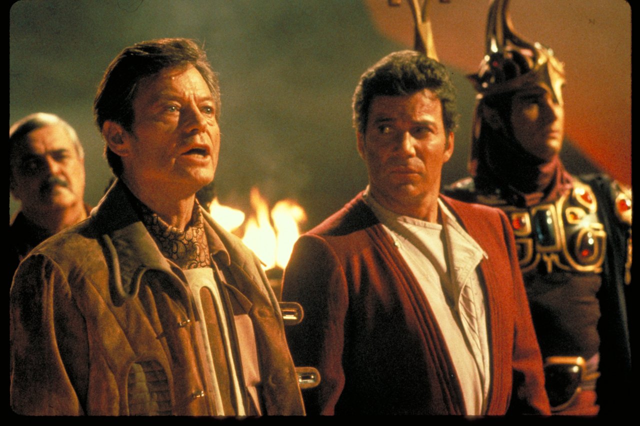 [03/03/2023] Schon seit „Khan“ trägt Pille die Katra des verstorbenen Spock spazieren.