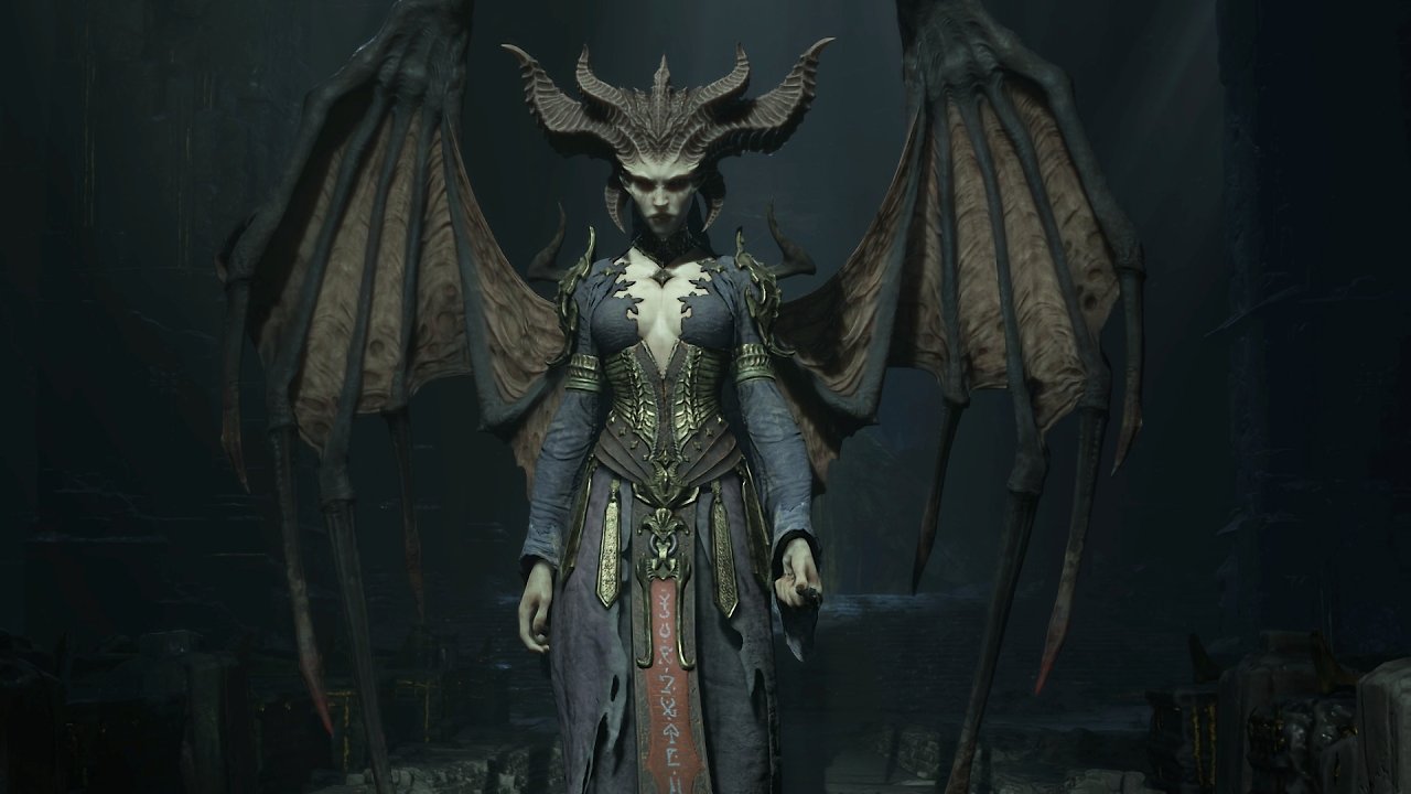 Ein Ganzkörper von Lilith aus Diablo 4 mit ausgebreiteten Flügeln