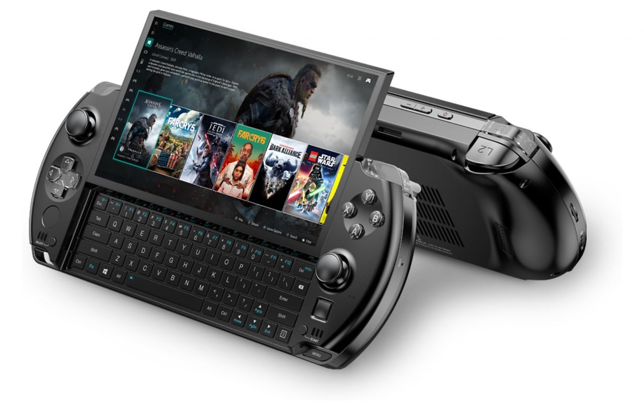 Ein GPD Win 4 mit hochgeschobenem Display, unter dem eine Tastatur hervorkommt.