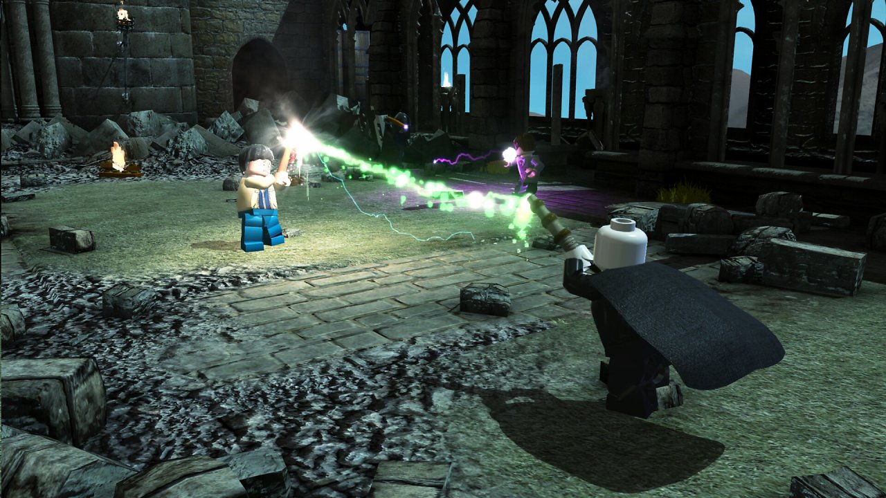 Harry Potter und Voldemort duellieren sich.