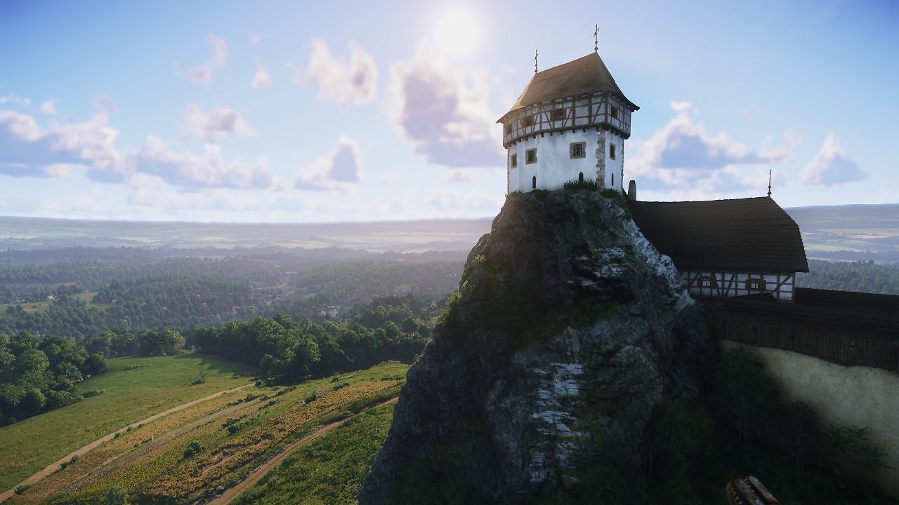 Burg Trosky im Panorama.