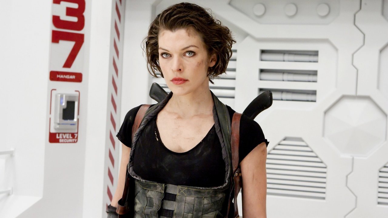 Milla Jovovich in Resident Evil: The Final Chapter