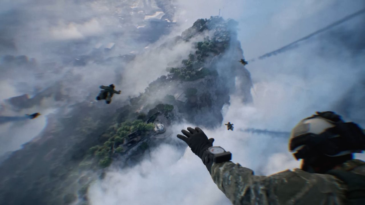 Fallschirmjäger fliegen auf eine Militärbasis auf einem Berg zu