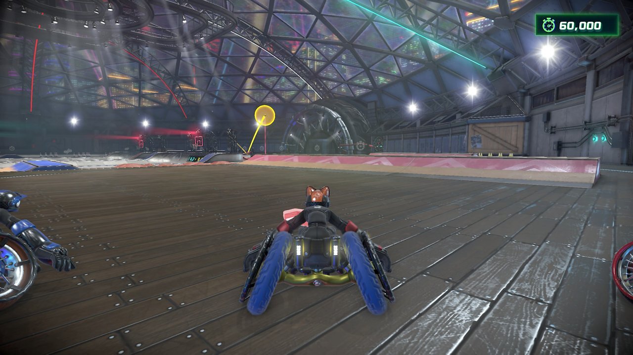 Beim Minispiel Rebound-Randale jagen alle Spieler einem umherspringenden Ball hinterher.