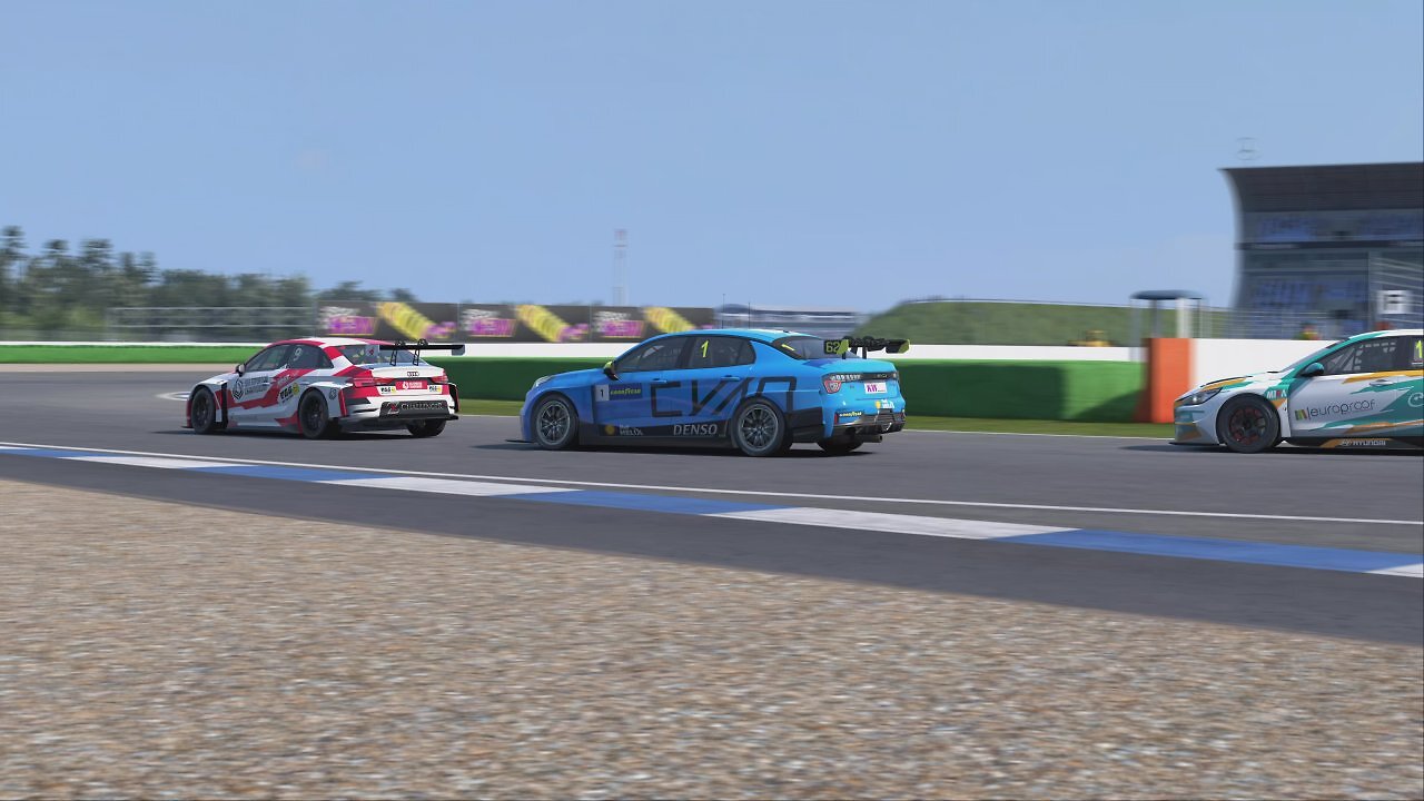 [11/02/2026] In RaceRoom geht es besonders in Markenpokalen und Tourenwagen rund. Die Simulation bietet jede Menge Auswahl an fahrbaren Untersätzen.