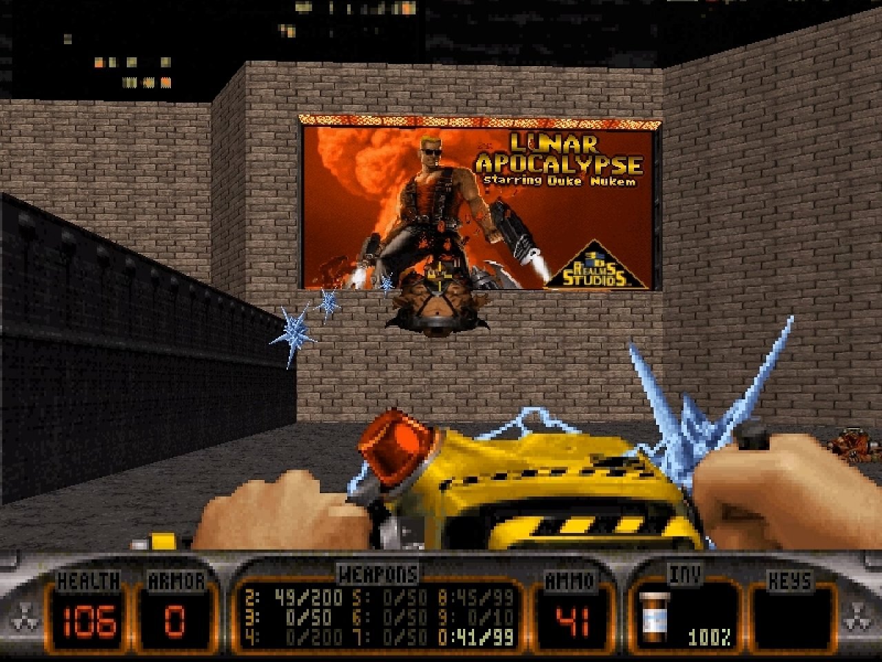 Seht ihr das Logo von 3D Realms auf der Werbetafel? Dahinter verbirgt sich ein Geheimgang zu einem Secret.