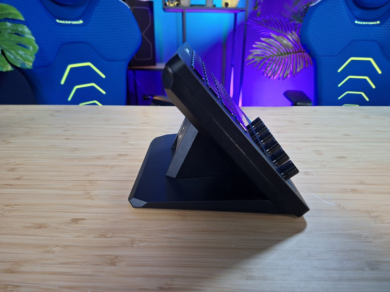 [27/03/2026] Das Stream Deck + XL von links