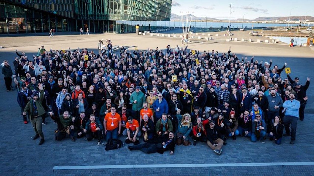 [17/05/2026] Der Start des legendären Pubcrawls. Entwickler und Fans ziehen gemeinsam durch die Kneipen von Reykjavik.&nbsp;