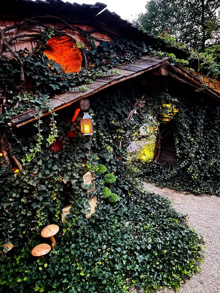 [10/07/2026] Legen wie ein Zauberer in Harry Potter - in den magischen Tiny-Houses. (38)