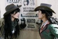 Steckbrieflich gesucht: Auf Maria (Penélope Cruz) und Sara (Salma Hayek) ist ein Kopfgeld ausgesetzt 