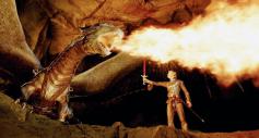 Saphira und Eragon (Edward Speleers) machen sich bereit für die Schlacht 