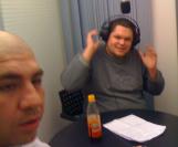 Ahmet (links) und Simon bei der Podcast-Aufnahme