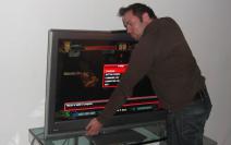 Andy liebt seine Glotze!