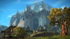 Dieses Bild von Guild Wars 2 sieht schlicht fantastisch aus. Die Größe des Schlosses lässt Rollenspiel-Fans den Atem stocken.