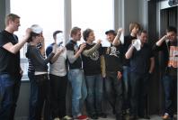Die Gamesaktuell-Redaktion verabschiedet sich von Praktikant Max. Bei so vielen Taschentüchern sind die Tränen auch ganz schnell wieder weg.