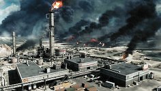 Die Ölraffinerie von Operation Firestorm bietet eine Menge Spielplätze für Infanterie, aber auch Fahrzeuge.