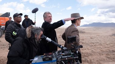 Christopher Nolan bei den Dreharbeiten zu Oppenheimer.