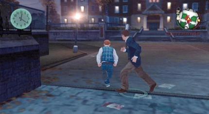 Erwischt: Laufen Sie nach der Sperrstunde einem Präfekten in die Arme, sollten Sie ganz dringend Fersengeld geben! (PS2) 