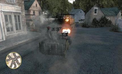 Verfolgungsjagd: Klasse sind die rasanten Jeep-Fahrten. Während Sie auf die Straße achten, ballern Ihre Kameraden was das Zeug hält. (Xbox360) 