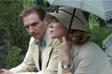 Gräfin Sofia (Natasha Richardson) lernt den erblindeten Todd Jackson (Ralph Fiennes) kennen 
