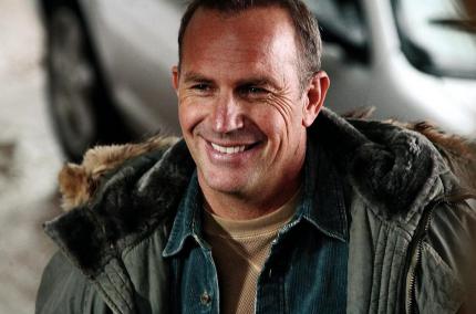Der mit den Wellen tanzt: Kevin Costner spielt den traumatisierten Einzelgänger Ben Randall 