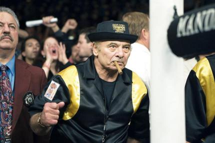 Schwager Paulie (Burt Young) steht Rocky auch nach Jahren am Ring zur Seite 