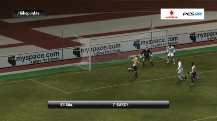 PES 2008: Der Kick verläuft auf der PS3 noch mächtig abgehackt.
