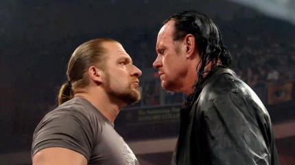 Undertaker vs. Triple H: Zwei absoluten Legenden standen sich im heimlichen Hauptkampf des Abends gegenüber.