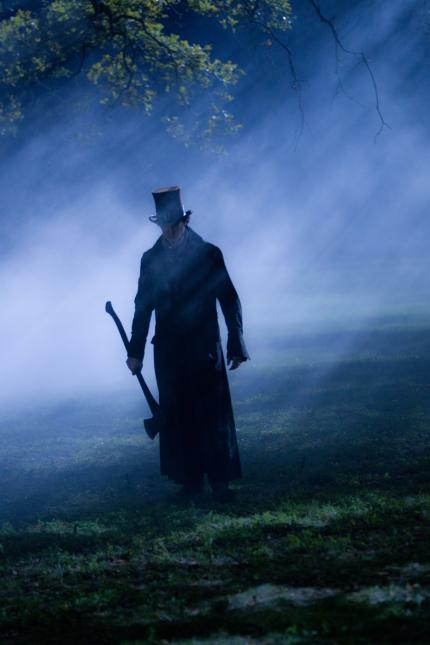Der Mann mit der Silberaxt: Abraham Lincoln ist nur tagsüber Präsident. Nachts jagt er Vampire!