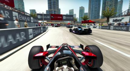 Superflott: Das Dallara Indy Car ist das schnellste Auto im Spiel - es beschleunigt irrsinnig. (PC)