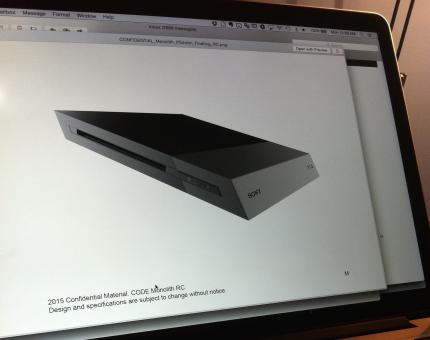 Nur eine Fälschung: die angeblich ersten Bilder von der PS4 Slim! Im Netz sorgten die Bilder dennoch für Aufregung.