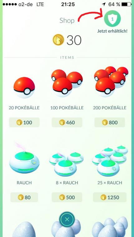 Drückt auf den Schild, wenn ihr Pokémon zur Arena-Verteidigung in einer Arena zurückgelassen habt, und ihr werdet mit Pokémünzen und Sternenstaub belohnt.
