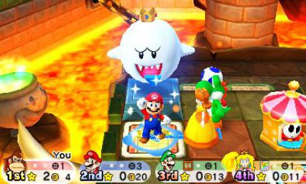 Ein Segen für alle Teilnehmer: In Mario Party Star Rush würfeln alle Spieler gleichzeitig und auch die Figuren bewegen sich dann zugleich.