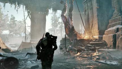 Haushaltsunfall? 
Irgendjemand hat mit diesem Riesen ein Hühnchen zu rupfen gehabt. Die Einblendung weist darauf hin, dass die Spielwelt offener ist als zuvor. (PS4)