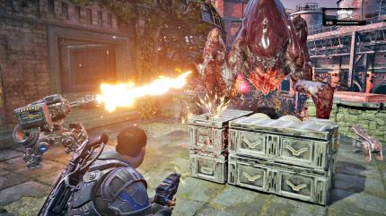 Kräftiges Kreuzfeuer: 
In der dritten Wellenangriffs-Passage kommen ganz schwere Kaliber auf uns zu. Gut, dass wir hier ein Geschütz platziert haben. (Xbox One)
