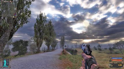 Das ist wohl die Szene, die sich jedem, der Stalker: Shadow of Chernobyl spielt, einbrennt. Denn nach dem Start und dem Gespräch mit Händler Sidorovich ist es dieser wunderschöne Himmel und die weite Straße in die Zone, die den Spieler begrüßen.