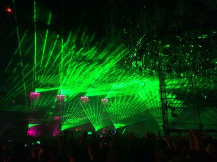 Eine große Laser-Show und viel Bass muss es bei mir sein. Das Bild ist auf meinem Nature-One-Besuch 2015 entstanden.