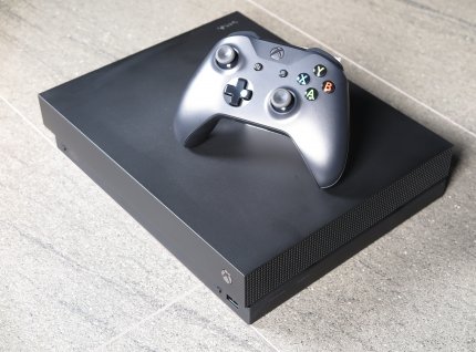 Die Xbox One X ist aktuell die stärkste Spielekonsole